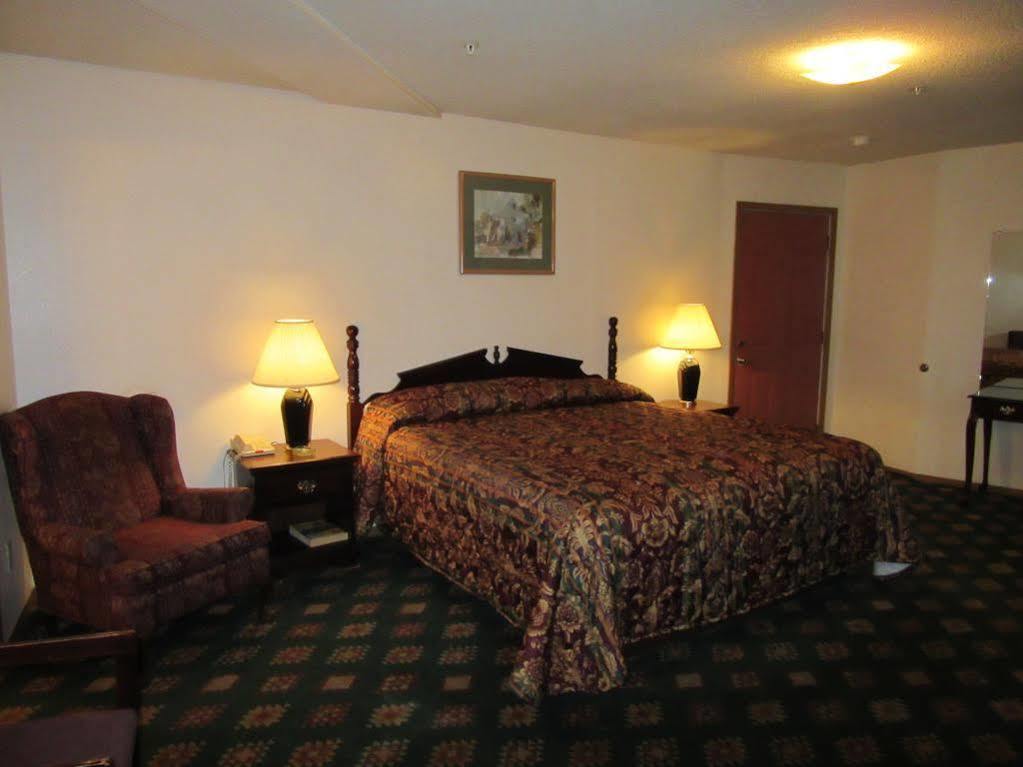 Western Holiday Motel Wichita Eksteriør billede