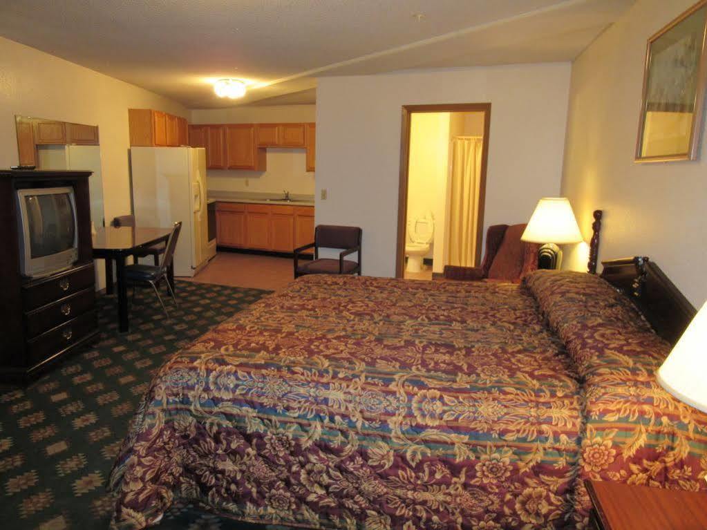 Western Holiday Motel Wichita Eksteriør billede